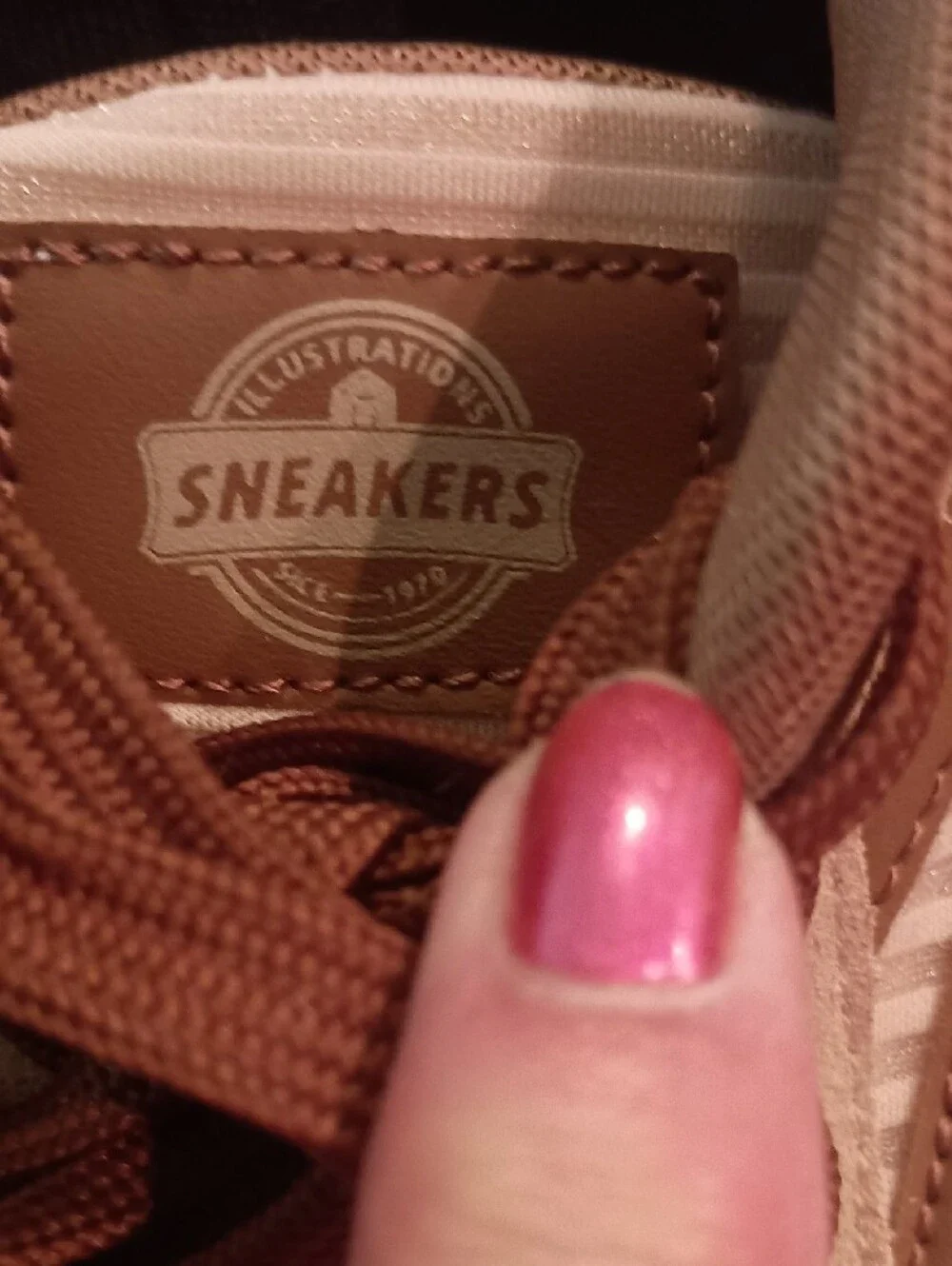 Illustrations Barefoot Sneakers
